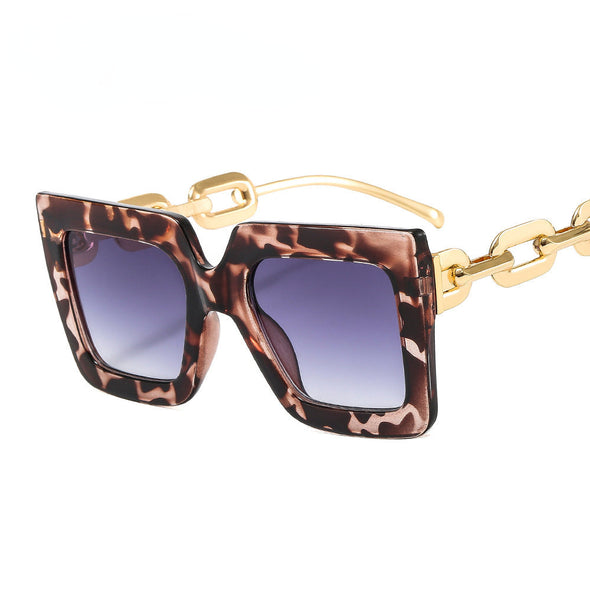 Europe and America big box square ladies chain decorative sunglasses ins online celebrity retro personality fashion sunglasses