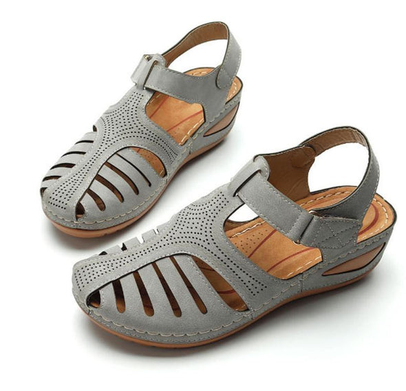 Zoloss - Soft PU Leather Closed Toe Vintage Anti-Slip Sandals