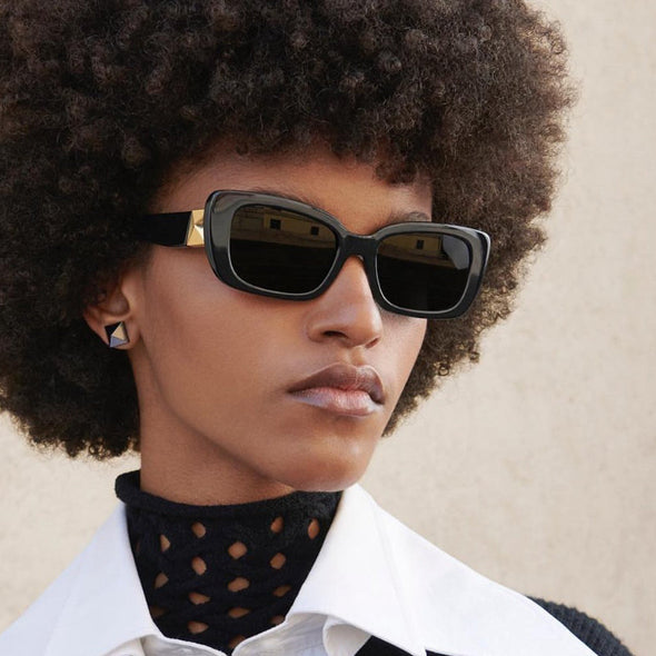 New Fashion Striped Sunglasses Women Vintage Small Square Sun Glasses Female Beach Shades Men Oculos De Sol UV400