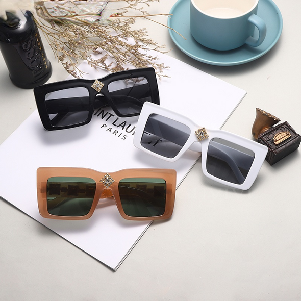 Luxury Rhinestone Square Retro Sunglasses Punk Oversize Geometric Diamond Decor Eyeglasses Women Men Hip Hop Shades UV400