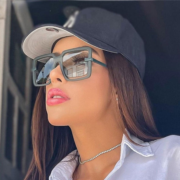 Oversized Square Hollow Luxury Frame Sunglasses Brand Designer Men Women Fashion Shades Uv400 Vintage Glasses