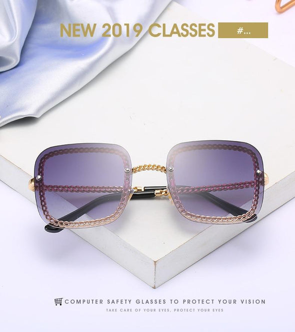 New Fashion Unique Metal Chain Sunglasses Women Brand Designer Vintage Square Sun Glasses Sent With No Chain