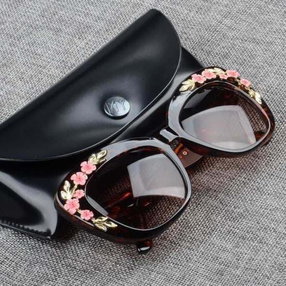 Queen Cat Eye Sunglasses for Women Rose Flower Vintage Girls Oculos De Sol Oversize Brand Design Women Sun glasses