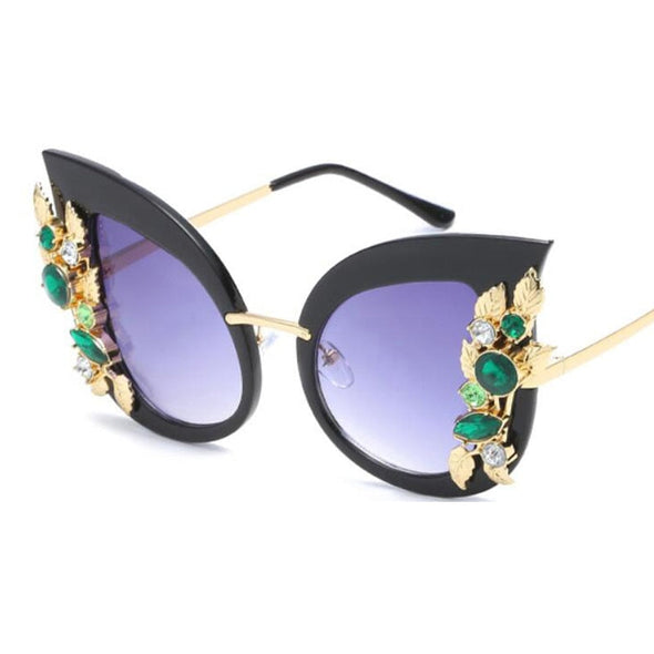 New Fashion Green Diamond Oversized Sunglasses Women Designer Luxury Cat Eye Sunglasses Transparent Frame Vintage Shades