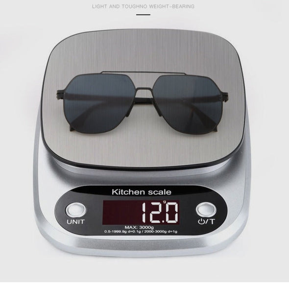 Nylon Polarized Sunglasses spuer light aviator sunglasses Colorful RETRO 100% -Proof Fashionable Black Sun Lenses unisex