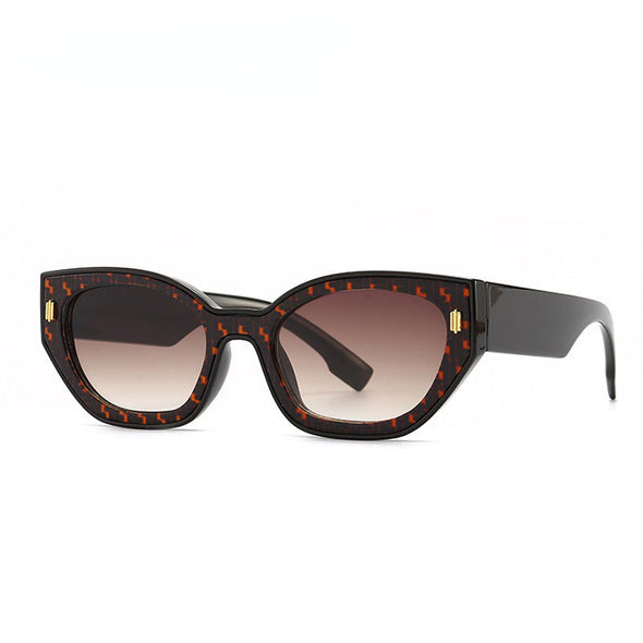 New Luxury Brand Sunglasses For Women Vintage Irregular Small Square Leopard Pint Sun Glasses Female Rivet Shades Uv400