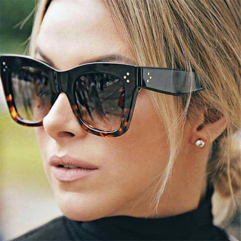 Women Classic Cat Eye Sunglasses